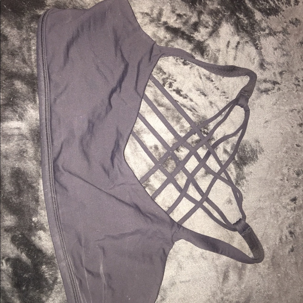 Free to be sports bra. lulu lemon
